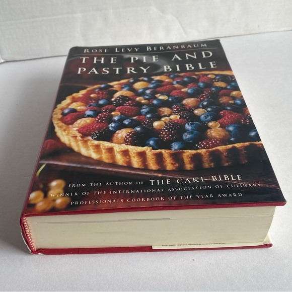 The Pie and Pastry Cookbook - Picture 5 of 12